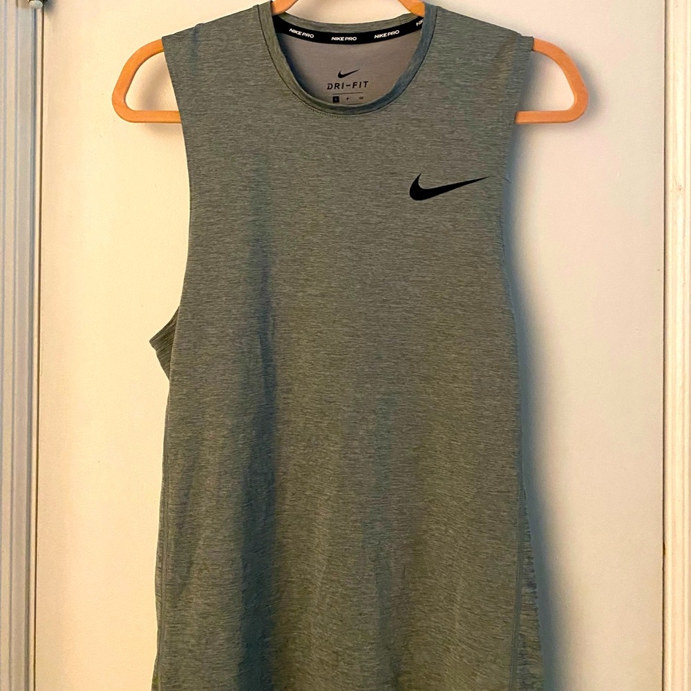 Nike Pro Gray tank top size small